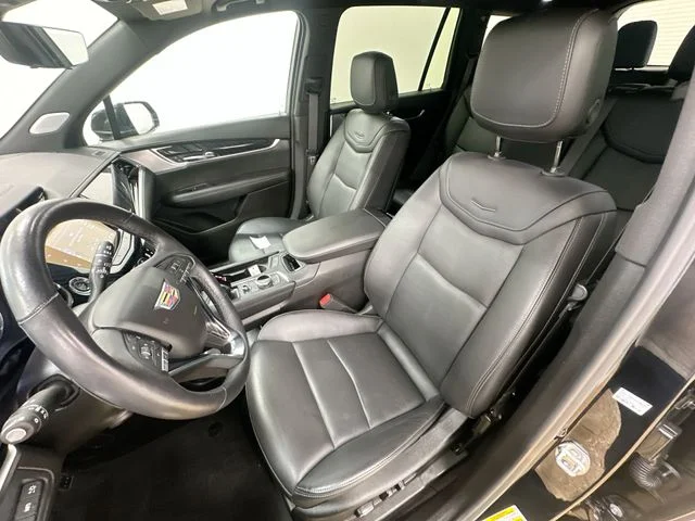 Used 2024  Cadillac Premium Luxury image 14