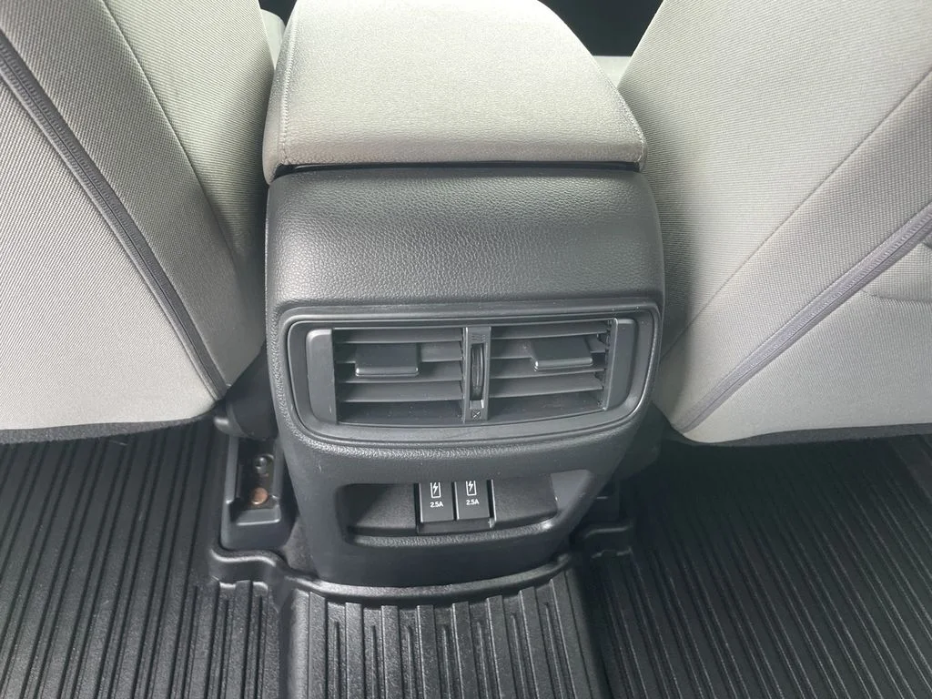 Used 2017 Lunar Silver Metallic Honda EX image 13