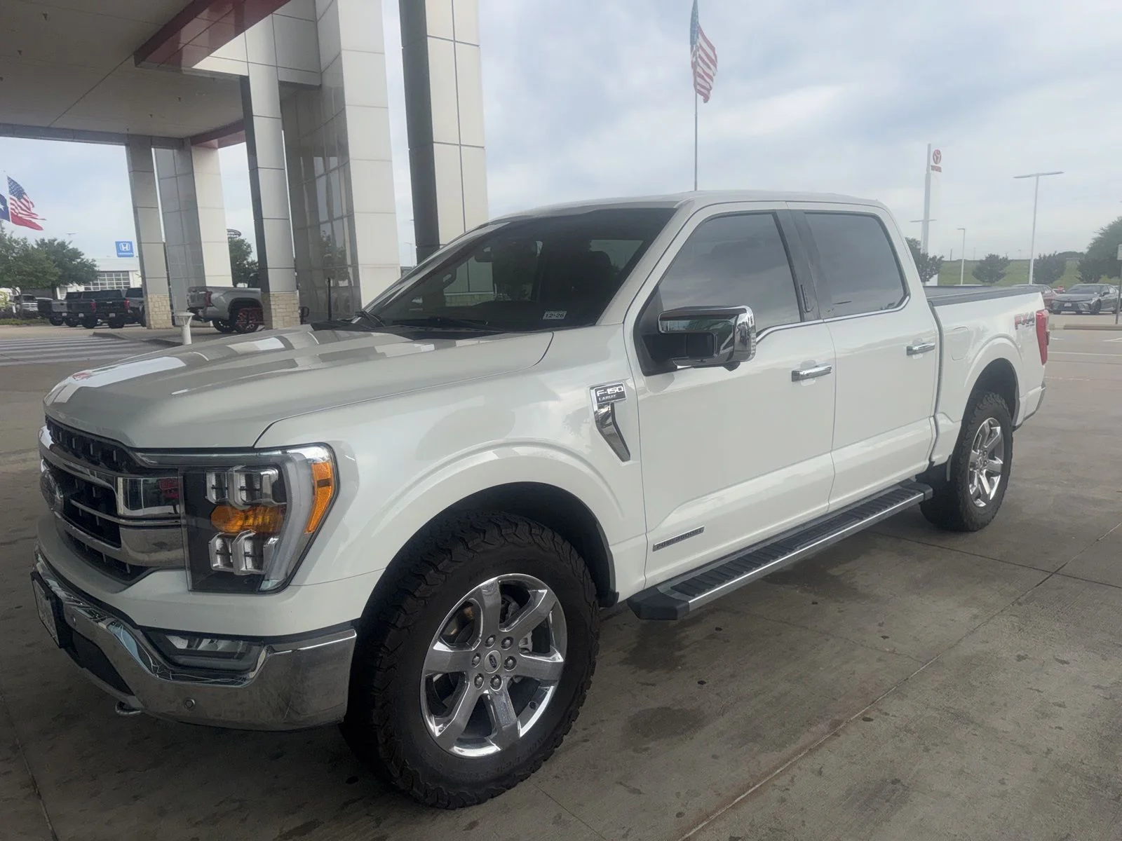 2021 Ford F-150 Lariat 4x4 SuperCrew 5-1/2 Box's photo