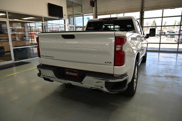 Used 2021 White Chevrolet LTZ image 5