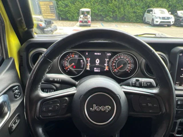 Used 2022  Jeep Unlimited High Tide image 17