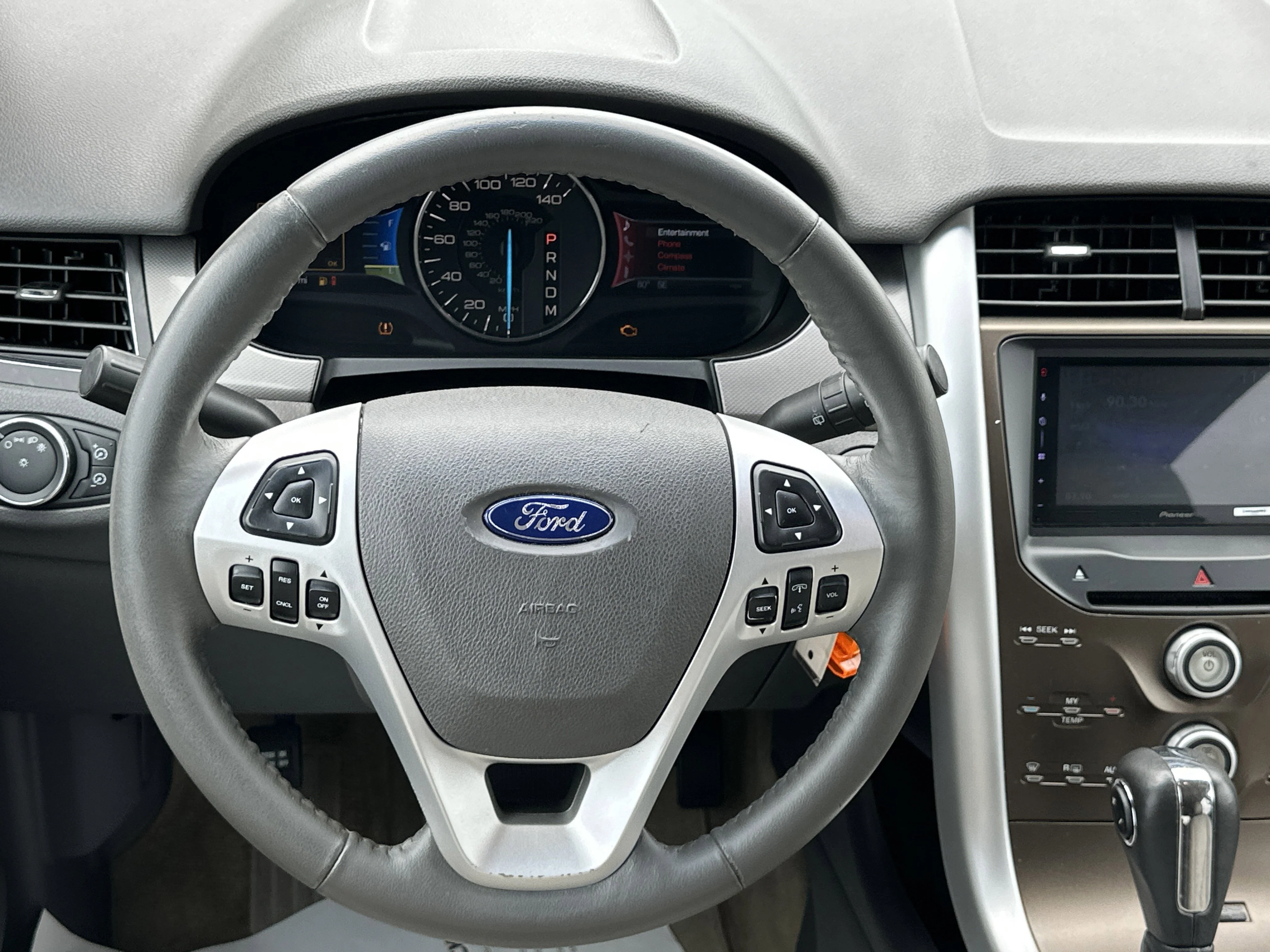 Used 2011 White Platinum Metallic Tri-Coat Ford SEL image 23