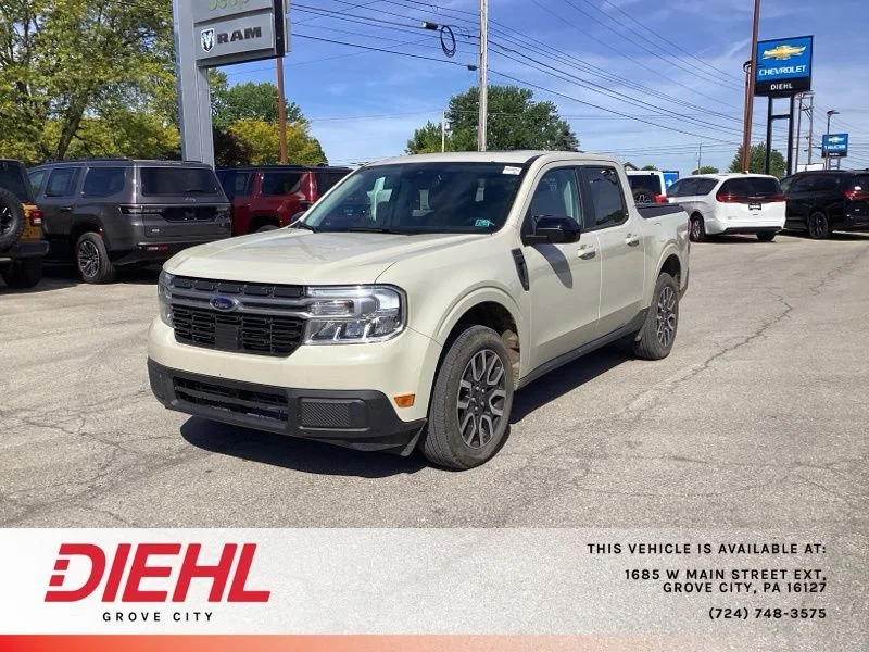 Used 2024  Ford Lariat image 3