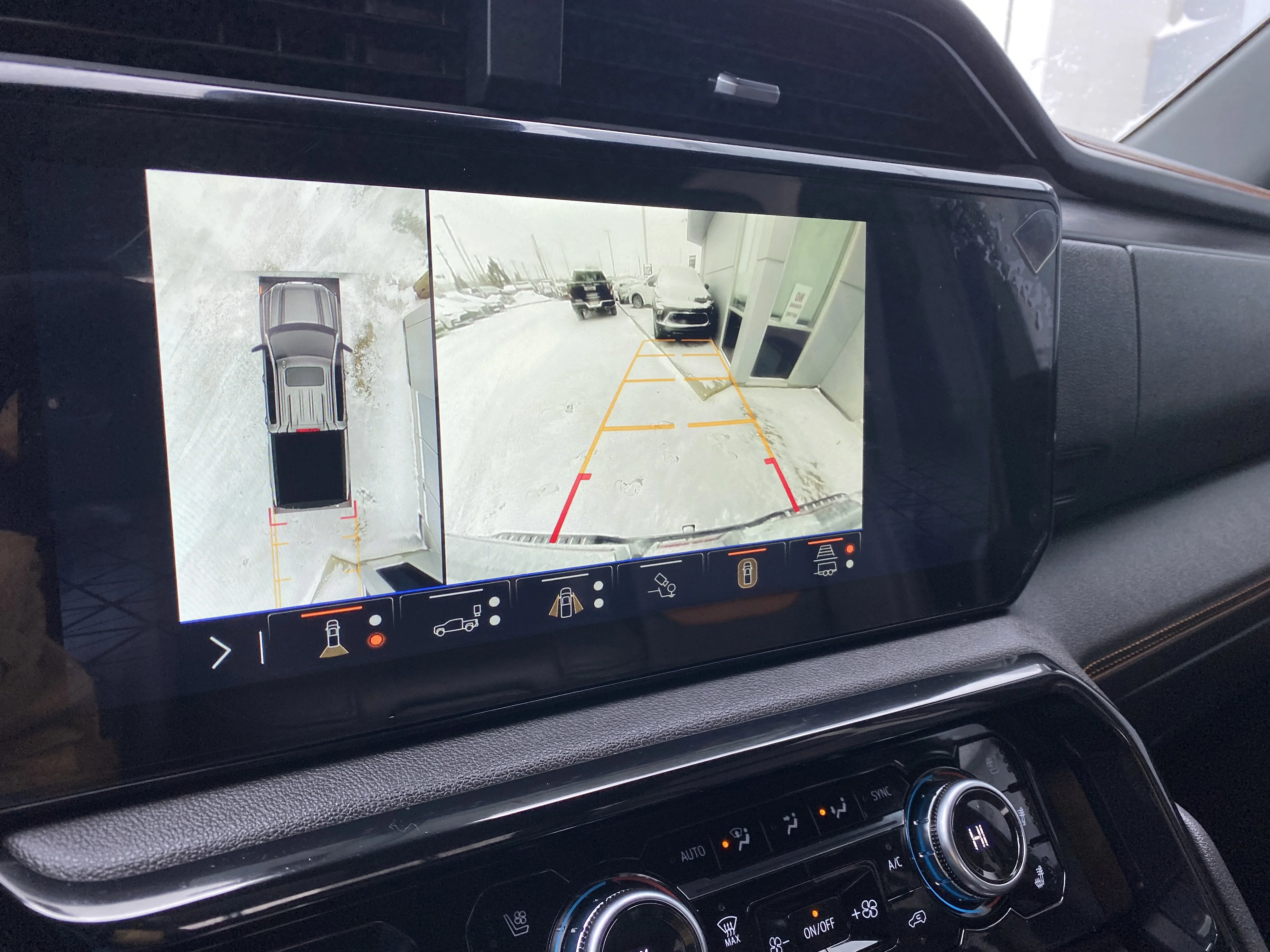 Certified Used 2025 Gray GMC Crew Cab AT4 * 360 CAMERA * 3.0L DIESEL * LANE DEPARTURE * image 16