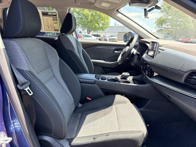 Used 2022 Blue Nissan SV image 15