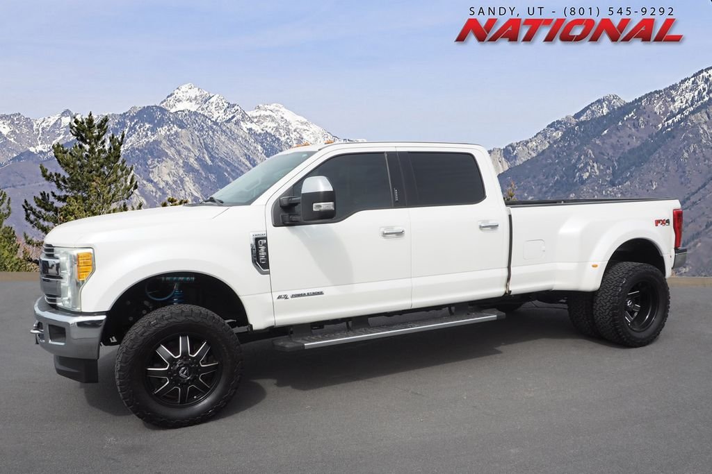 2017 Ford F-350 Super Duty Lariat