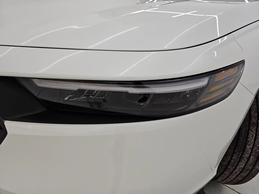 New 2026 Platinum White Pearl Honda LX image 31