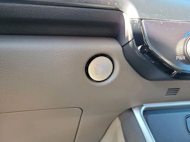 New 2026 Snow White Pearl Kia LXS image 22