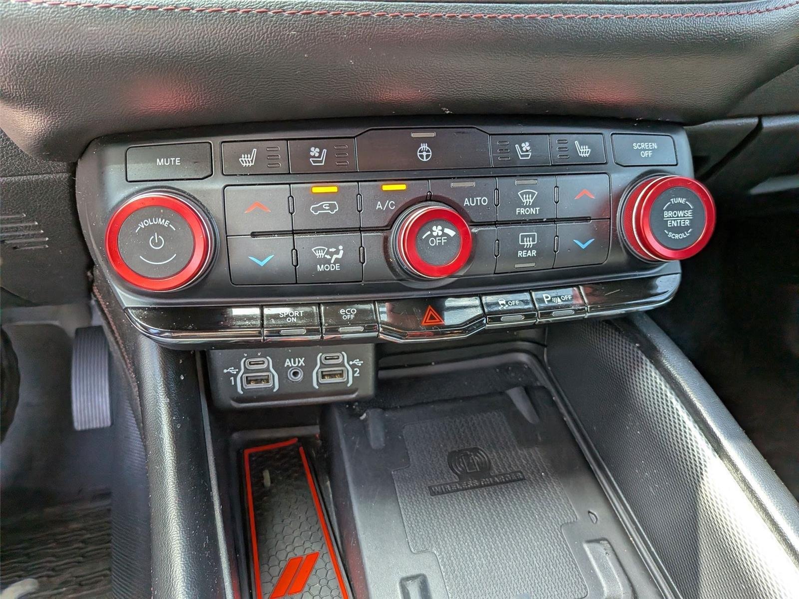 Used 2022 DB Black Clearcoat Dodge R/T image 23