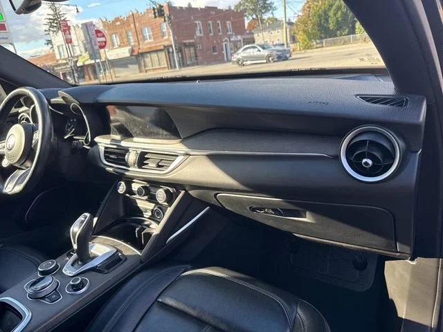 2023 Alfa Romeo Stelvio Ti - Photo 16