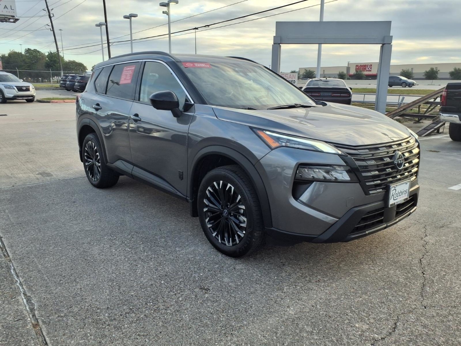 2026 Nissan Rogue photo 3 of 28