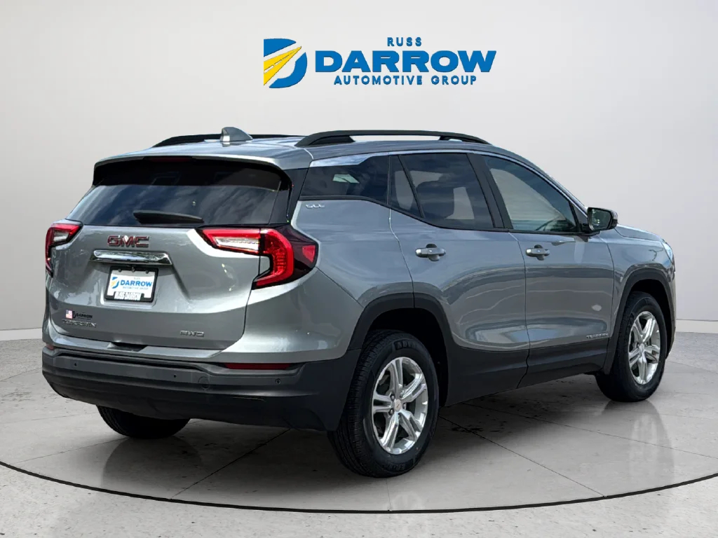 Used 2023 Silver GMC SLE image 5