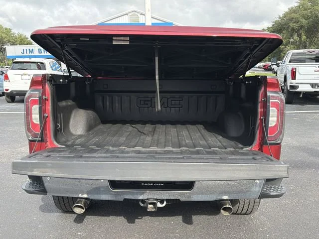 Used 2018 RED QUARTZ TINTCOAT GMC SLT image 11
