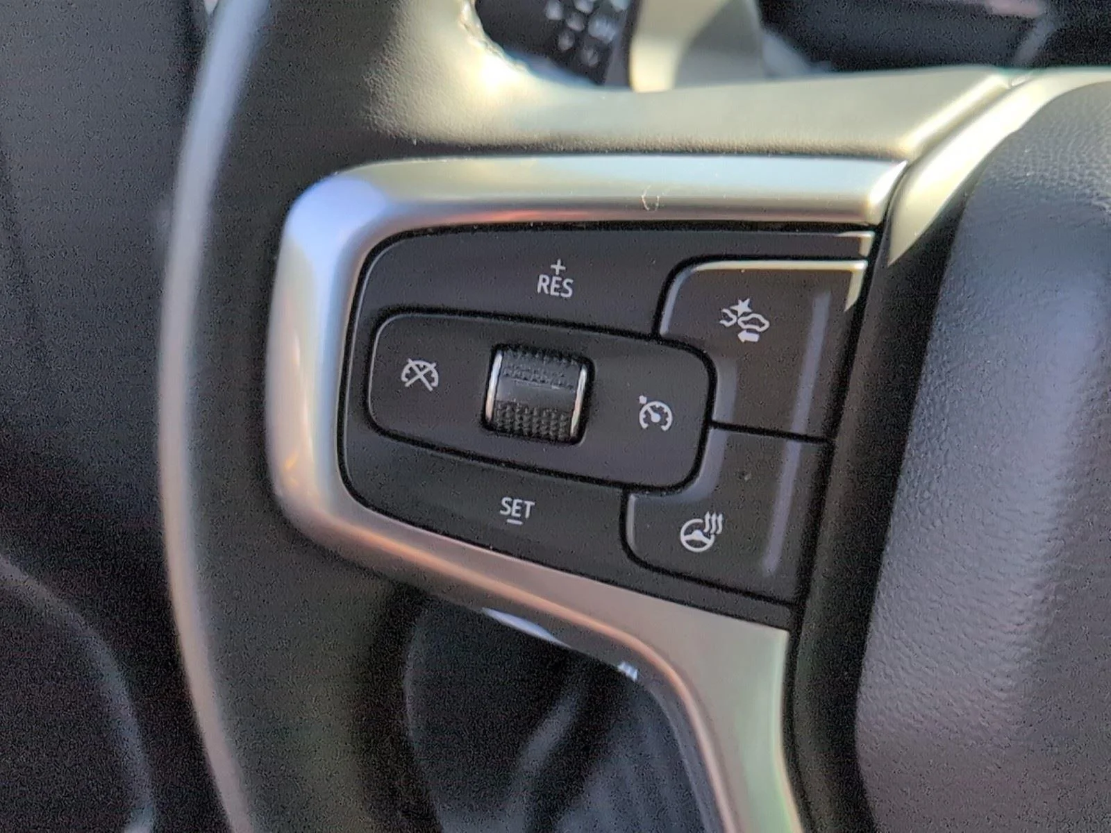 Used 2025 Sterling Gray Metallic Chevrolet LT image 30
