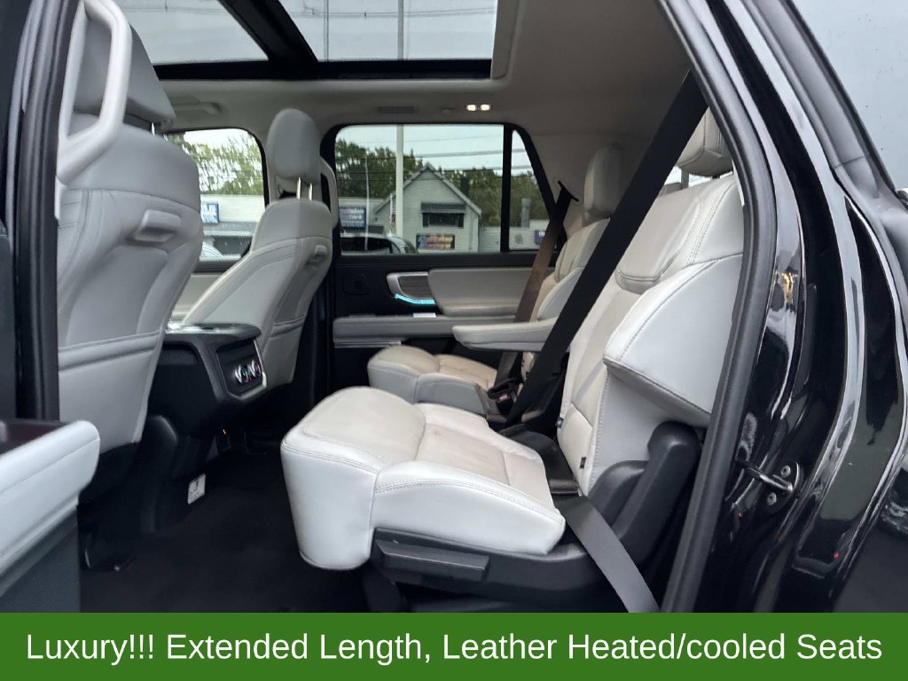 Used 2025 Black Ford Platinum image 17