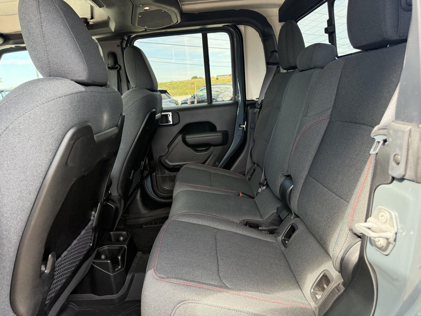 Used 2025 Anvil Clearcoat Jeep Rubicon image 11