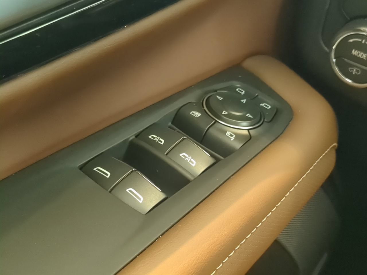 New 2026 Polar White Tricoat Chevrolet High Country image 19