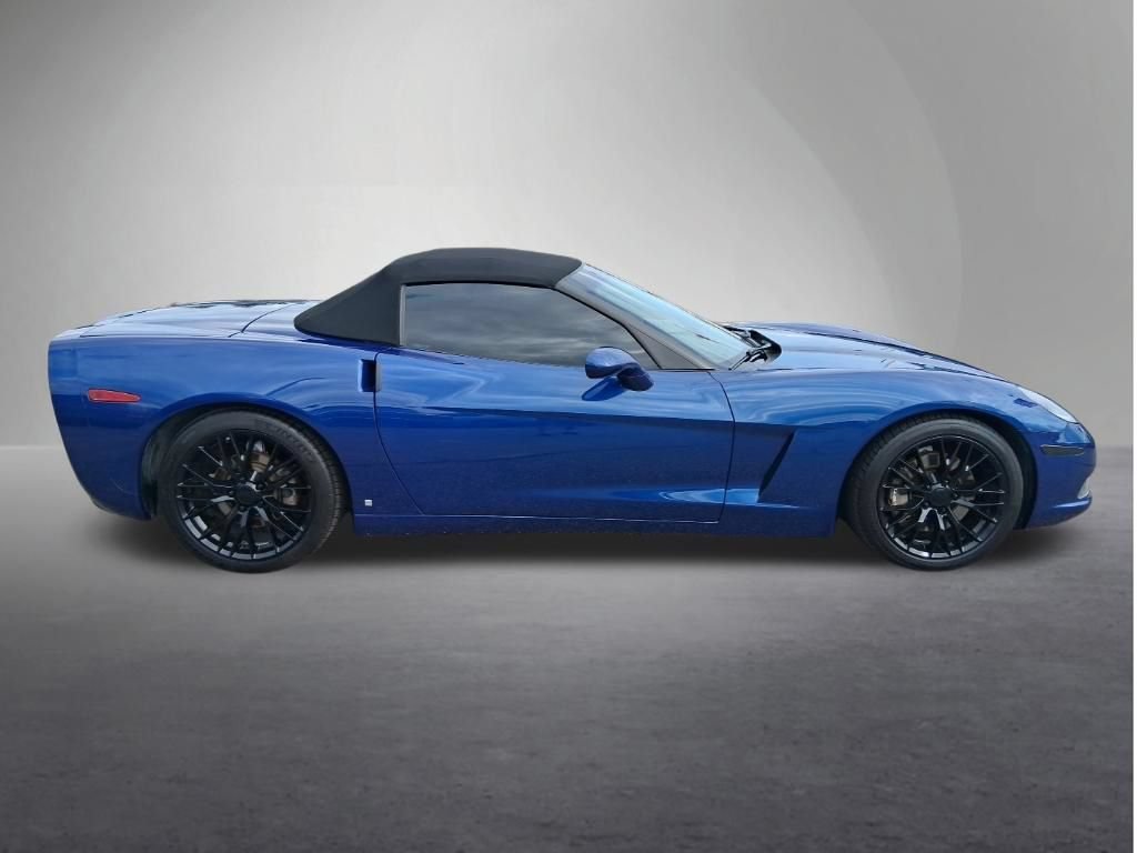 Used 2006 Chevrolet Corvette Base with VIN 1G1YY36U565131792 for sale in Red Wing, Minnesota