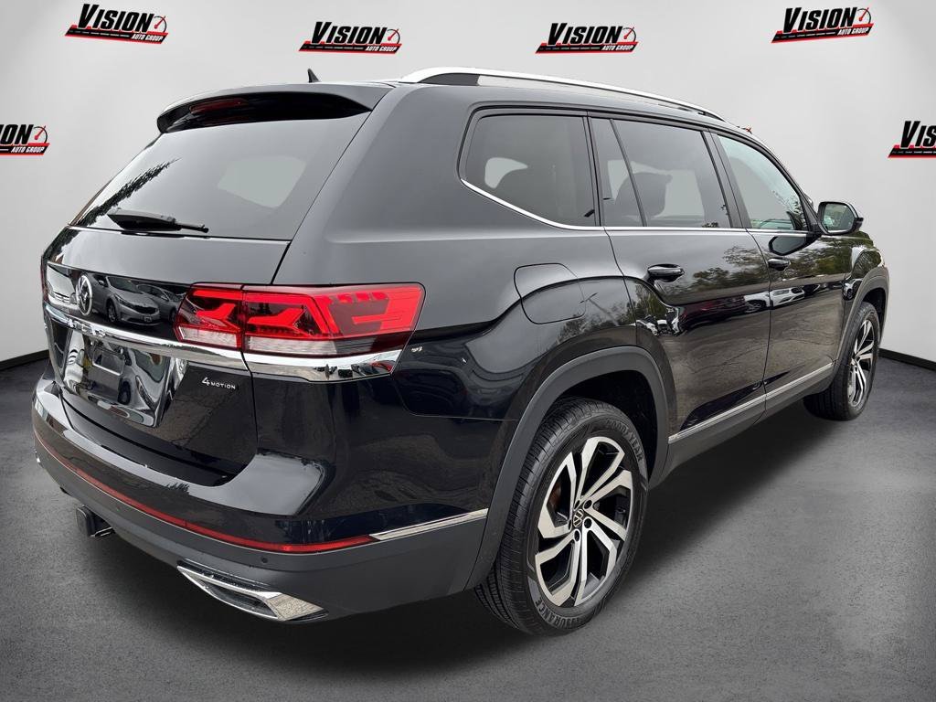 Used 2023  Volkswagen SEL image 5