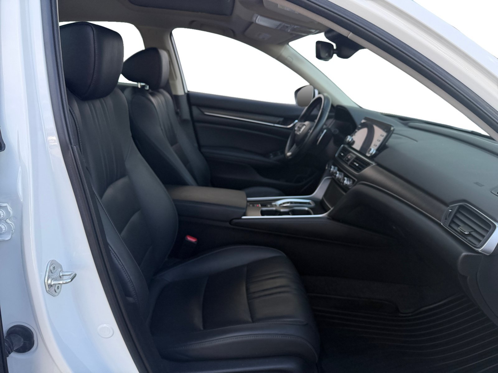 2022 Honda Accord Hybrid Touring - Photo 31