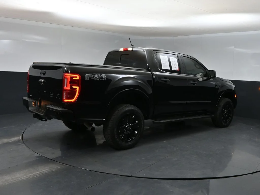 Used 2021 Black Ford XLT image 3