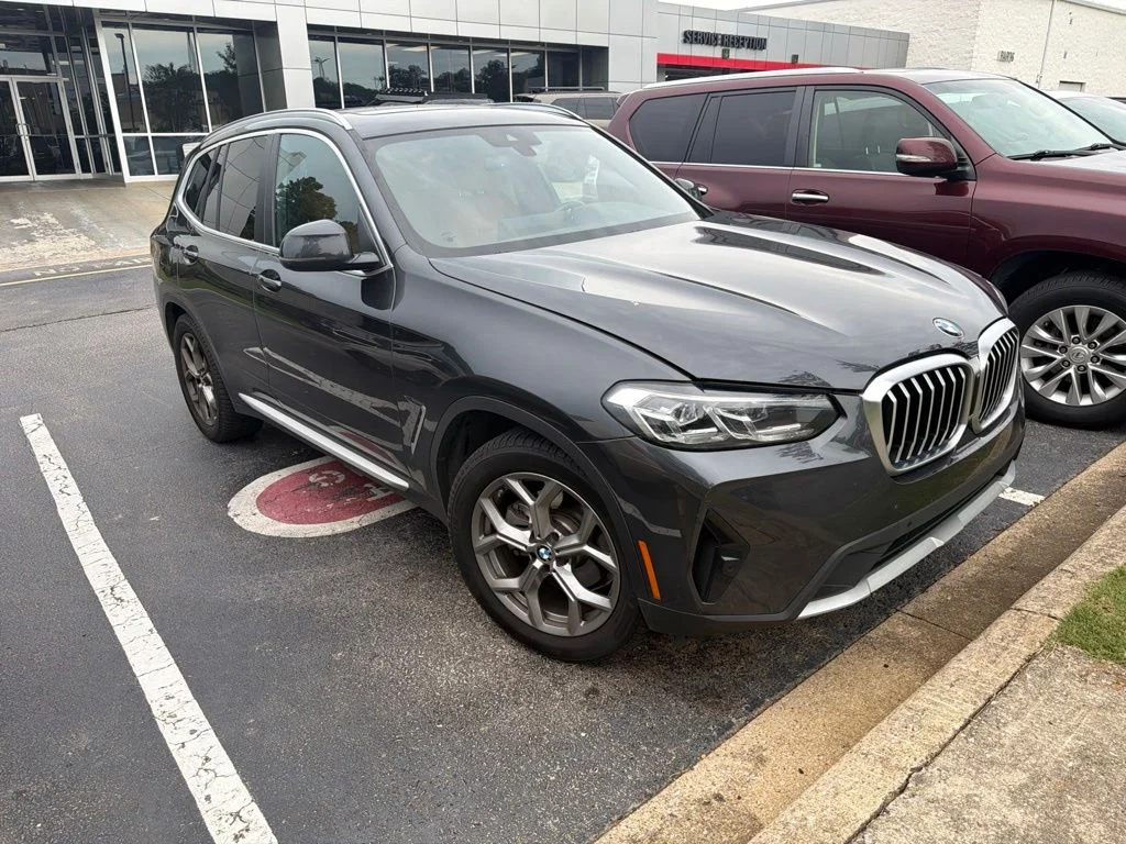 Used 2022 Gray BMW sDrive30i image 1