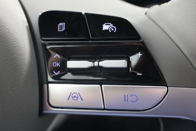 2025 Hyundai Elantra Blue - Photo 12