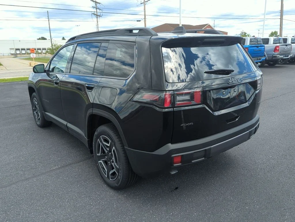 2026 Jeep Cherokee Laredo - Photo 6