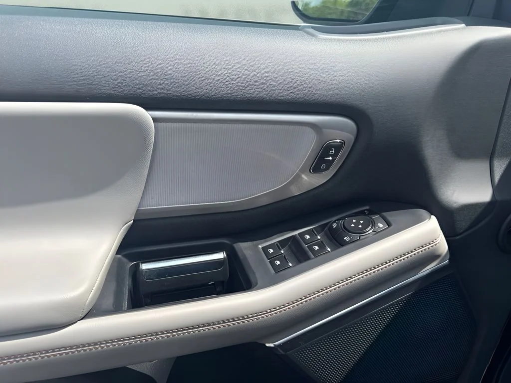 Used 2025 Black Ford Active image 17