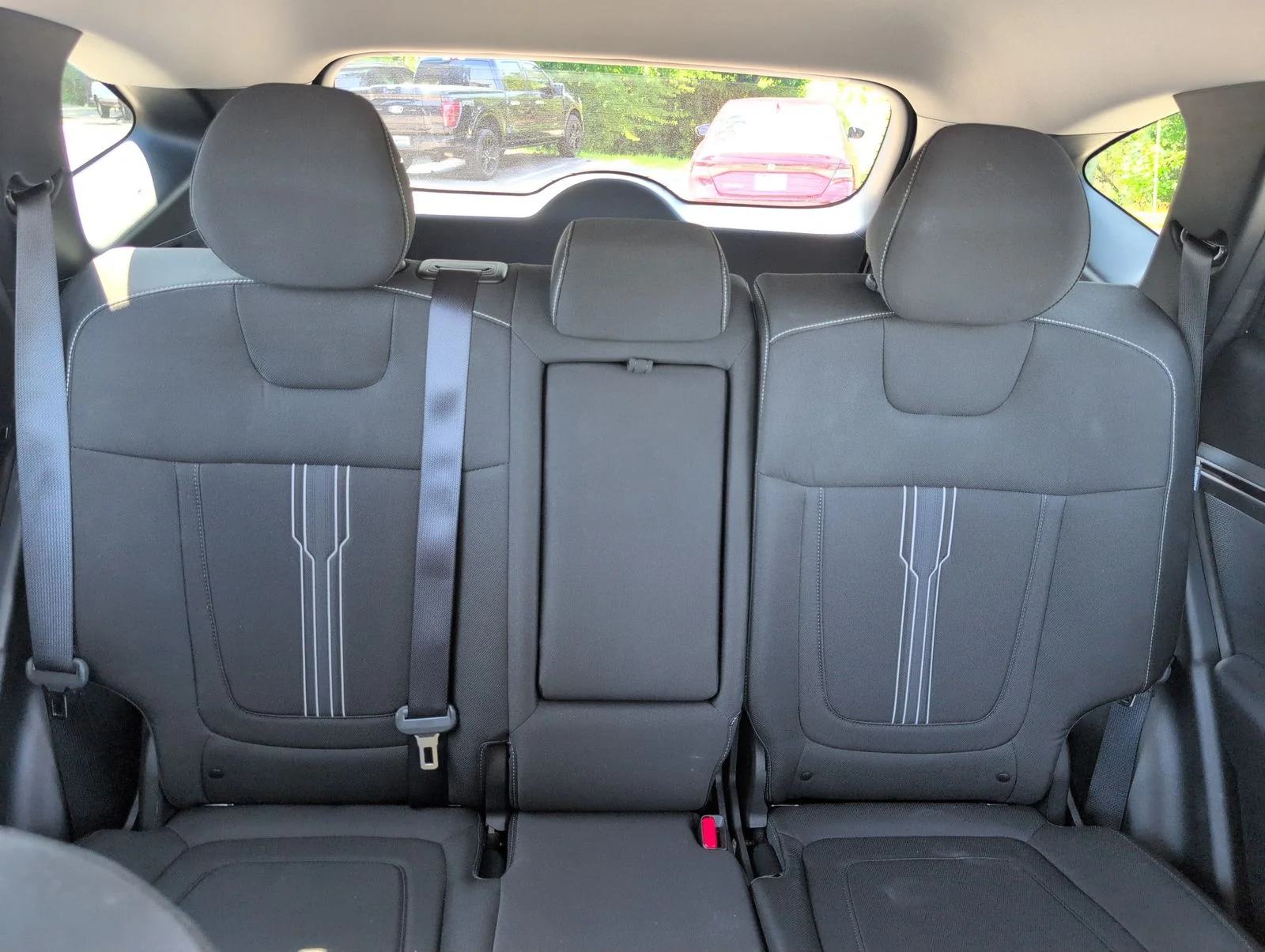 Used 2024 White Hyundai SEL image 29