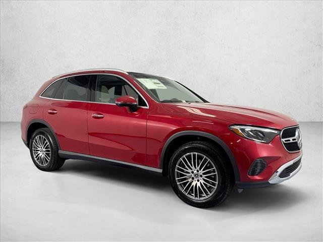 New 2026 MANUFAKTUR Patagonia Red Metallic Mercedes-Benz GLC 300 image 33