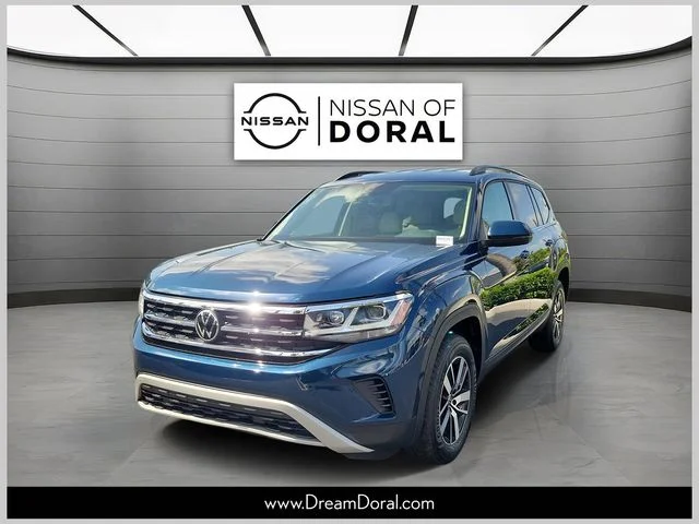 Used 2021 Blue Volkswagen 2.0T SE image 1
