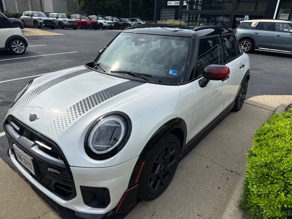 Used 2025 Nanuq White Metallic MINI Iconic image 3