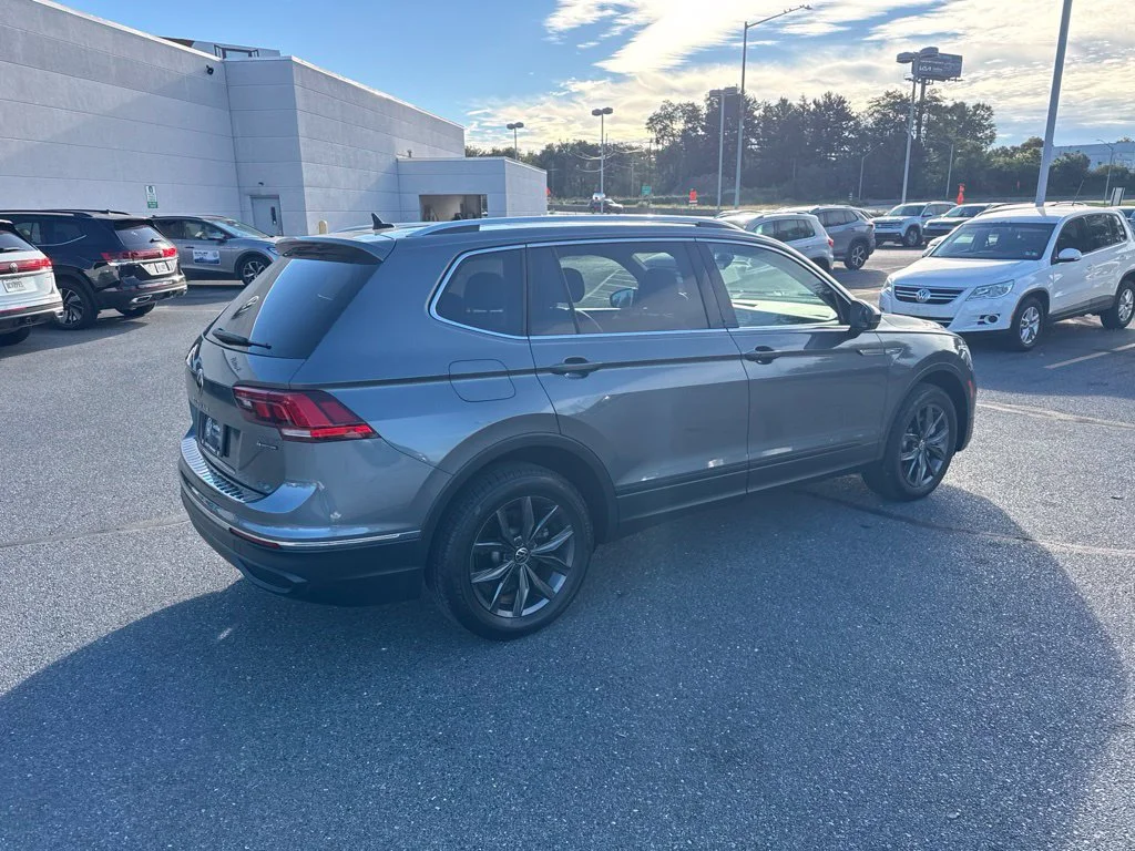 Certified Used 2024 Platinum Gray Metallic Volkswagen 2.0T SE image 19