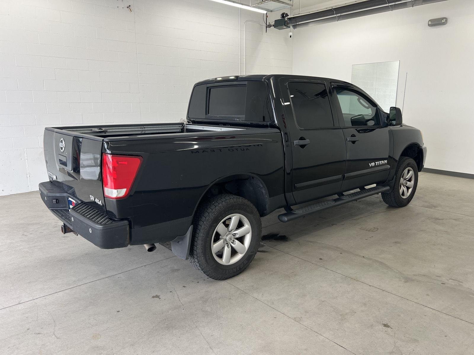 Used 2011 Galaxy Black Nissan SV image 10