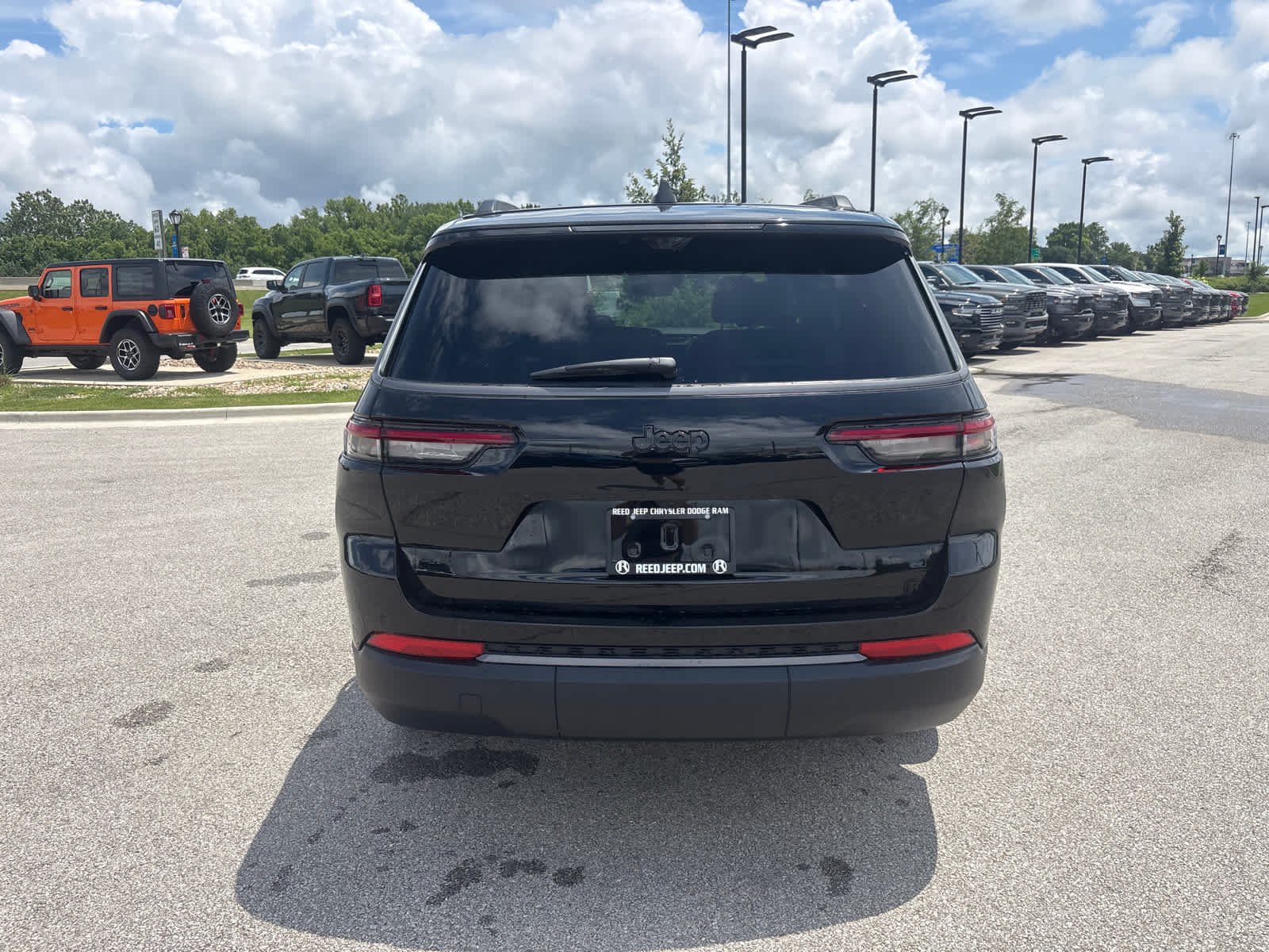 New 2026 Diamond Black Crystal Pearlcoat Jeep 85th Anniversary Edition image 9