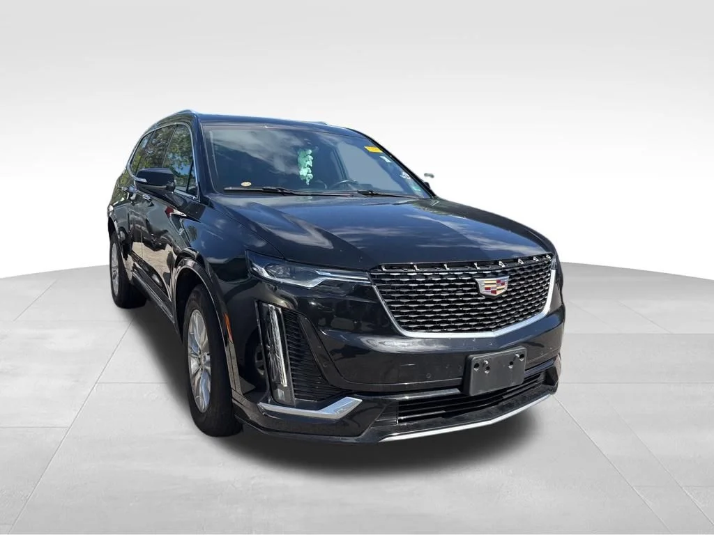 Used 2021 Black Cadillac Luxury image 11