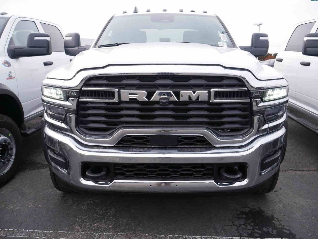 New 2026 Bright White Clear-Coat Exterior Paint RAM TRADESMAN image 2