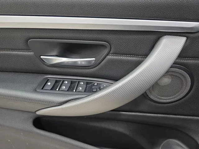 Used 2020 Black Sapphire Metallic BMW 440i xDrive image 28