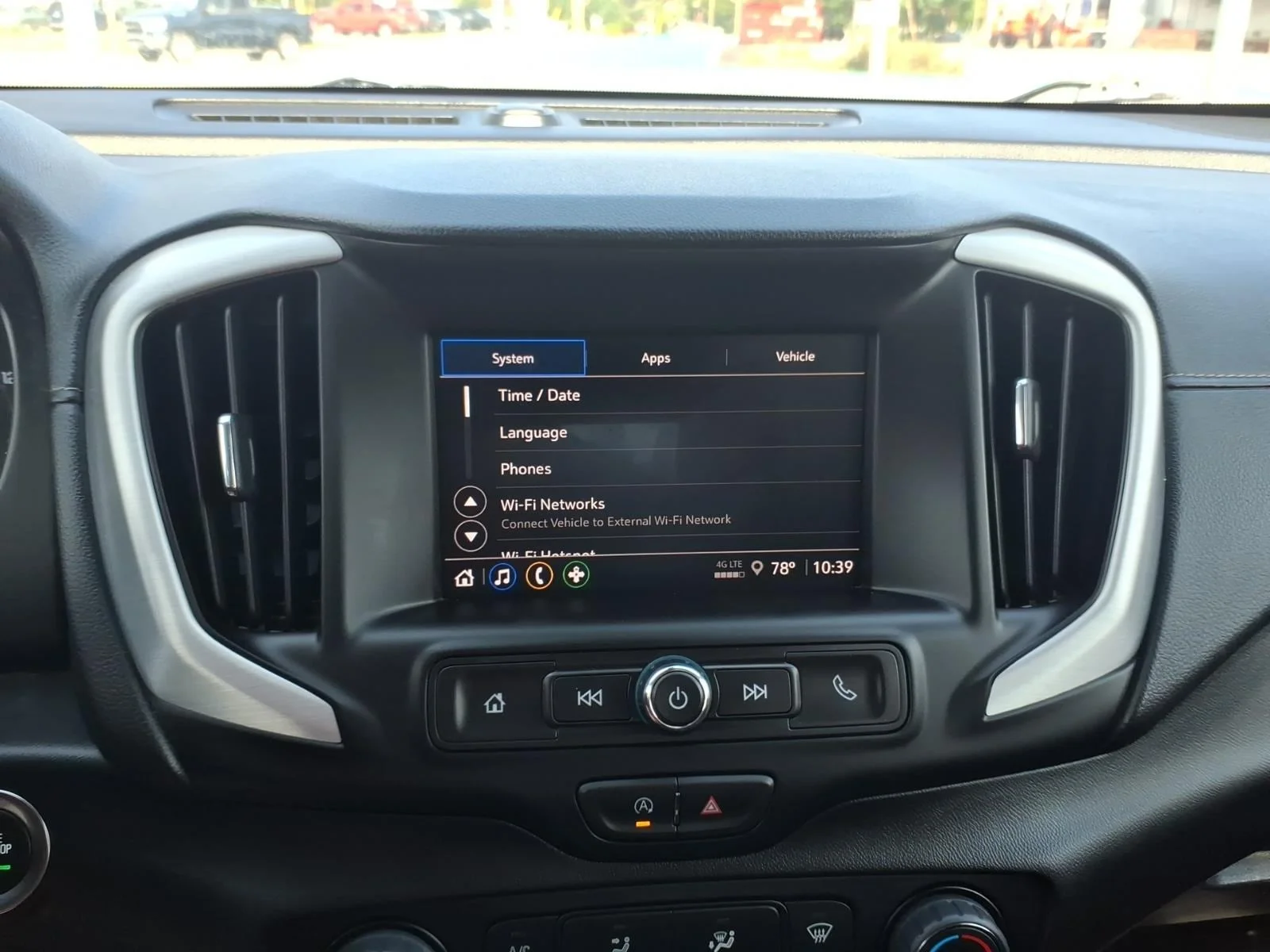 Used 2024 Summit White GMC SLE image 21