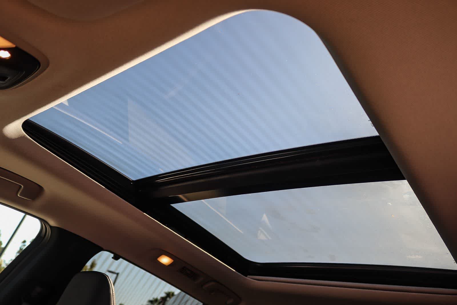 Used 2023 Graphite Shadow INFINITI SENSORY image 19
