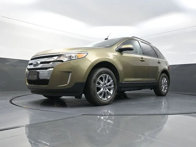 Used 2013  Ford SEL image 33