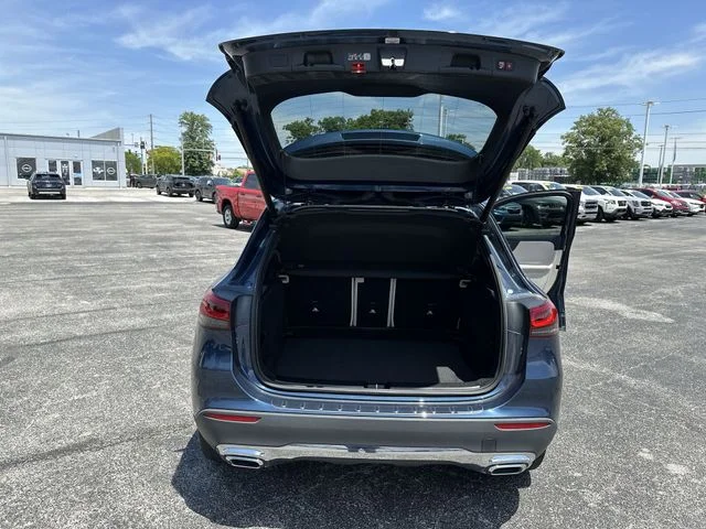 Used 2023 Blue Mercedes-Benz GLA 250 image 21