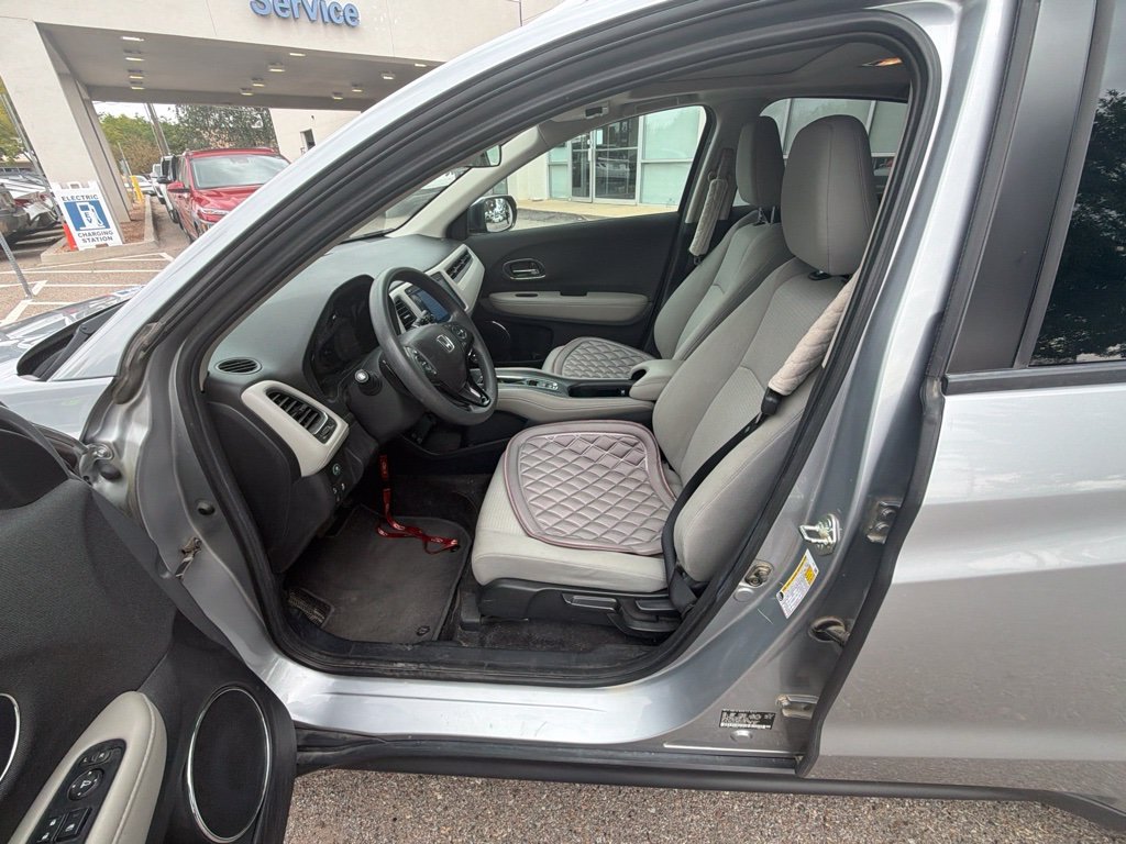 Used 2019  Honda EX image 13