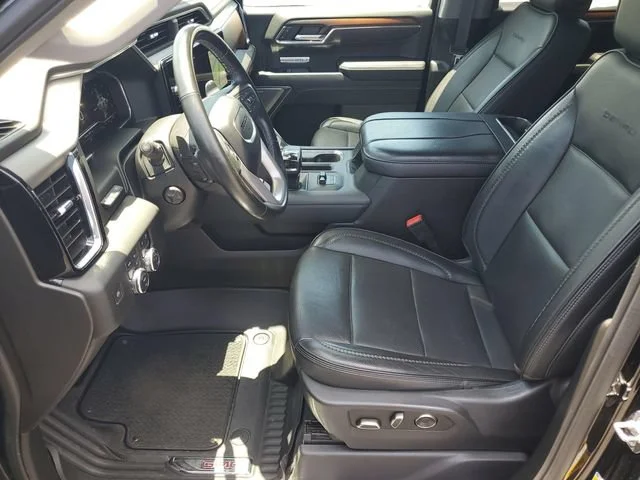Used 2024 Onyx Black GMC Denali image 5