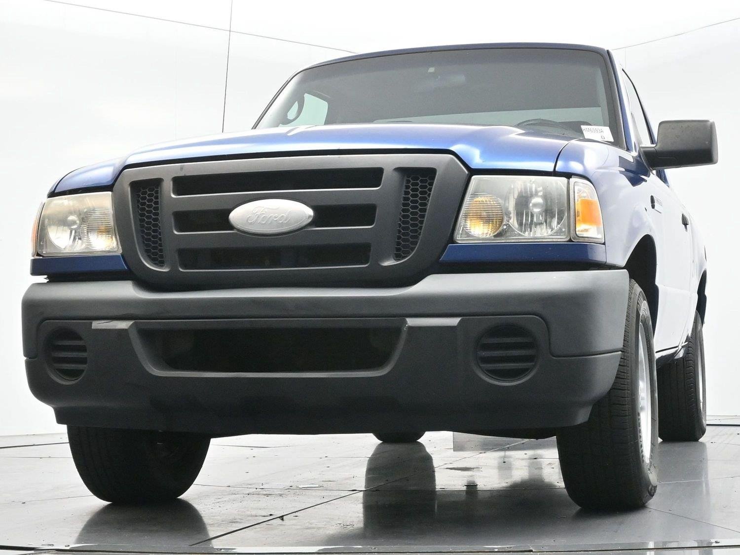 Used 2008  Ford XL image 32