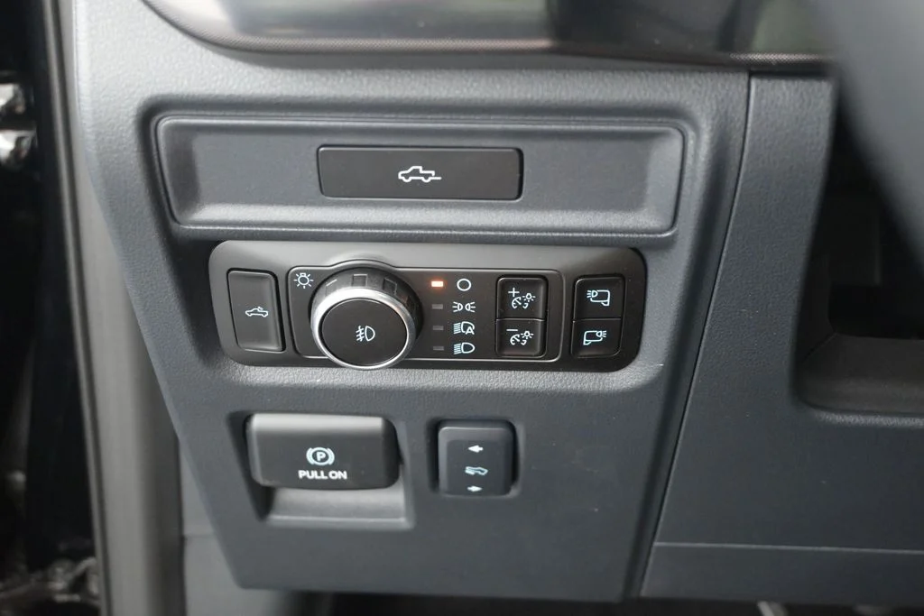 New 2026 Agate Black Metallic Ford Tremor image 23