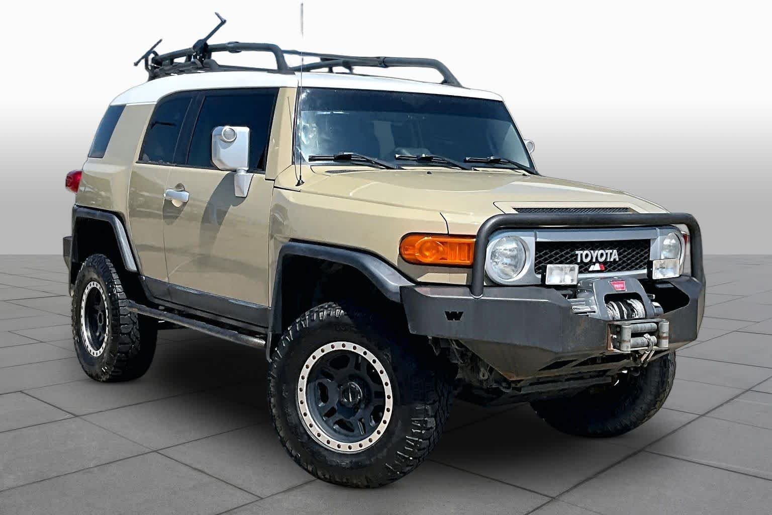 Used 2011 Quicksand Toyota  image 2