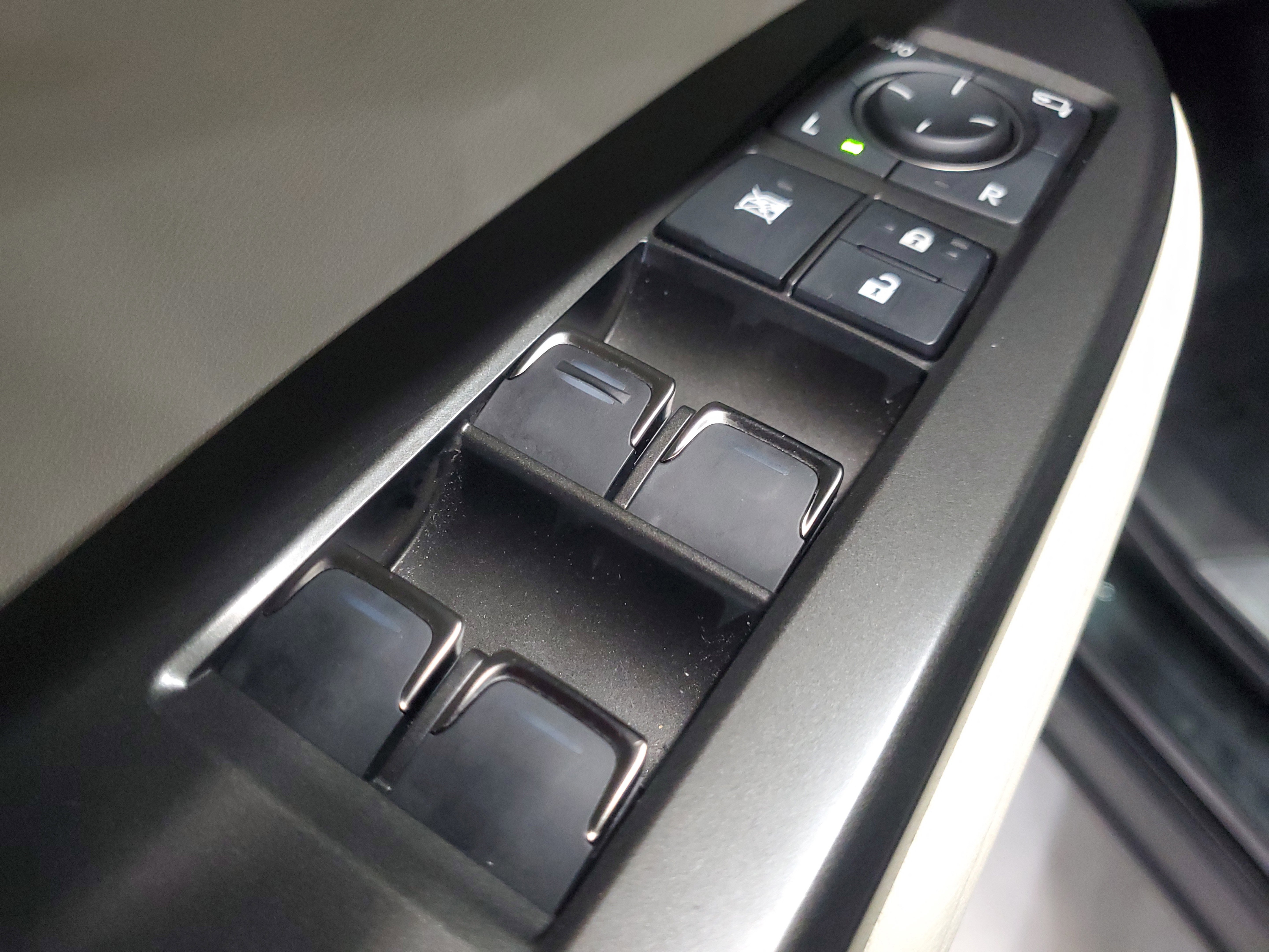 Used 2024  Lexus NX 250 Premium image 22