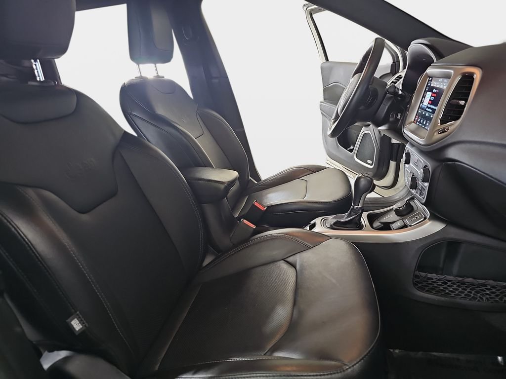 Used 2020 White Jeep High Altitude image 12